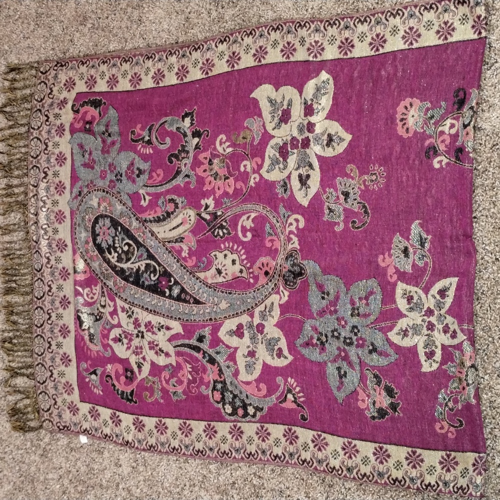Fringed Scarf - Picture 3 of 8